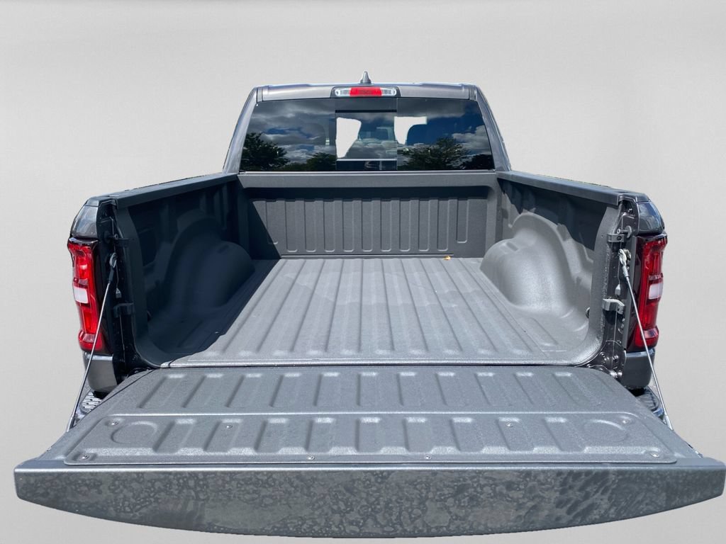 Used 2026 RAM 1500 Express AWD/4WD image 24