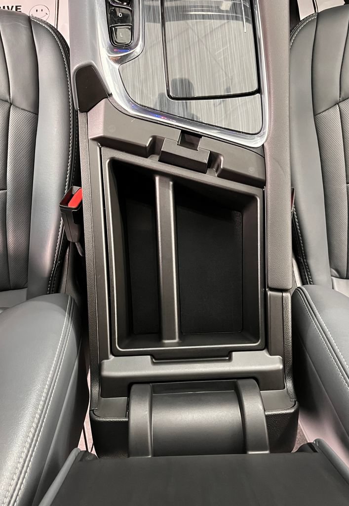 Used 2023 Buick Enclave Essence AWD/4WD image 33