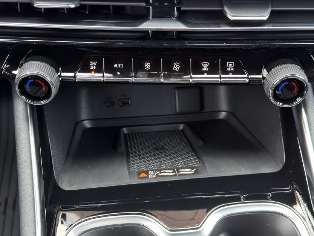 New 2027 Chevrolet Traverse LT w/ Driver Confidence Package FWD image 15