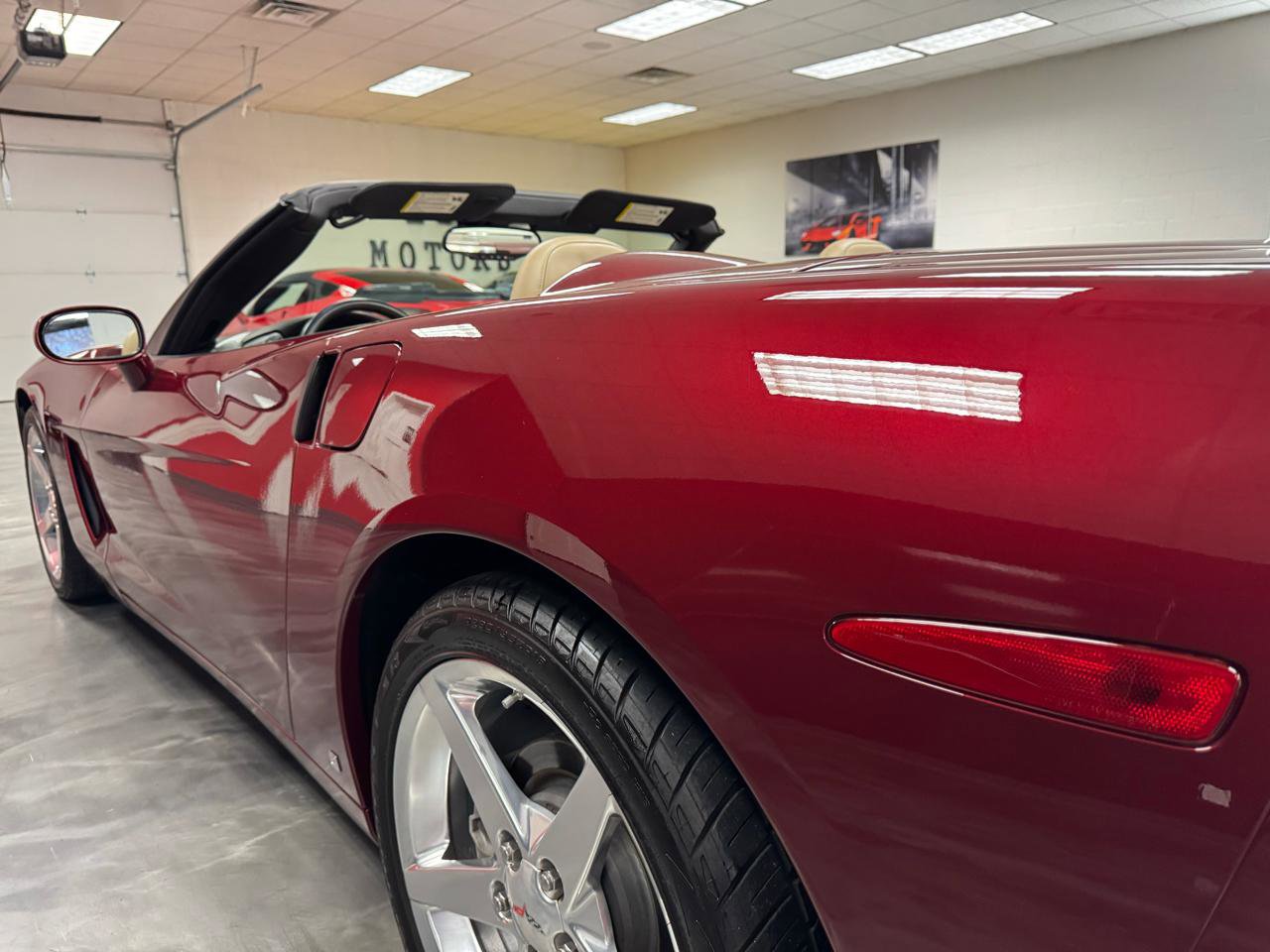 Used 2006 Chevrolet Corvette Convertible w/ Preferred Equipment Group image 30