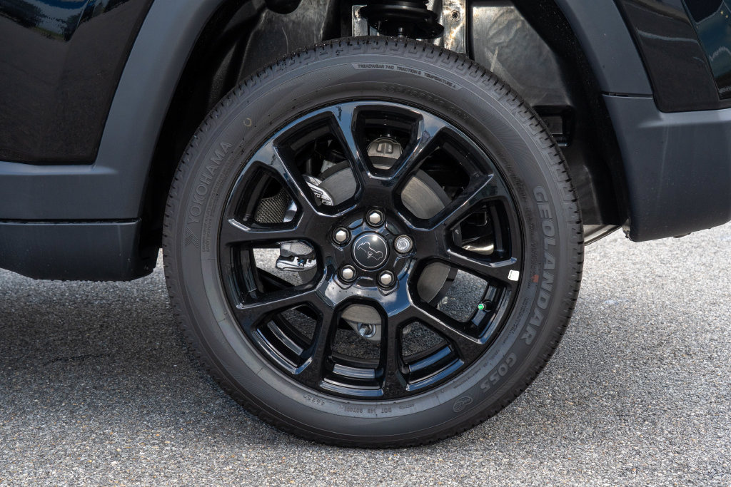 New 2026 Jeep Compass Latitude AWD/4WD image 32