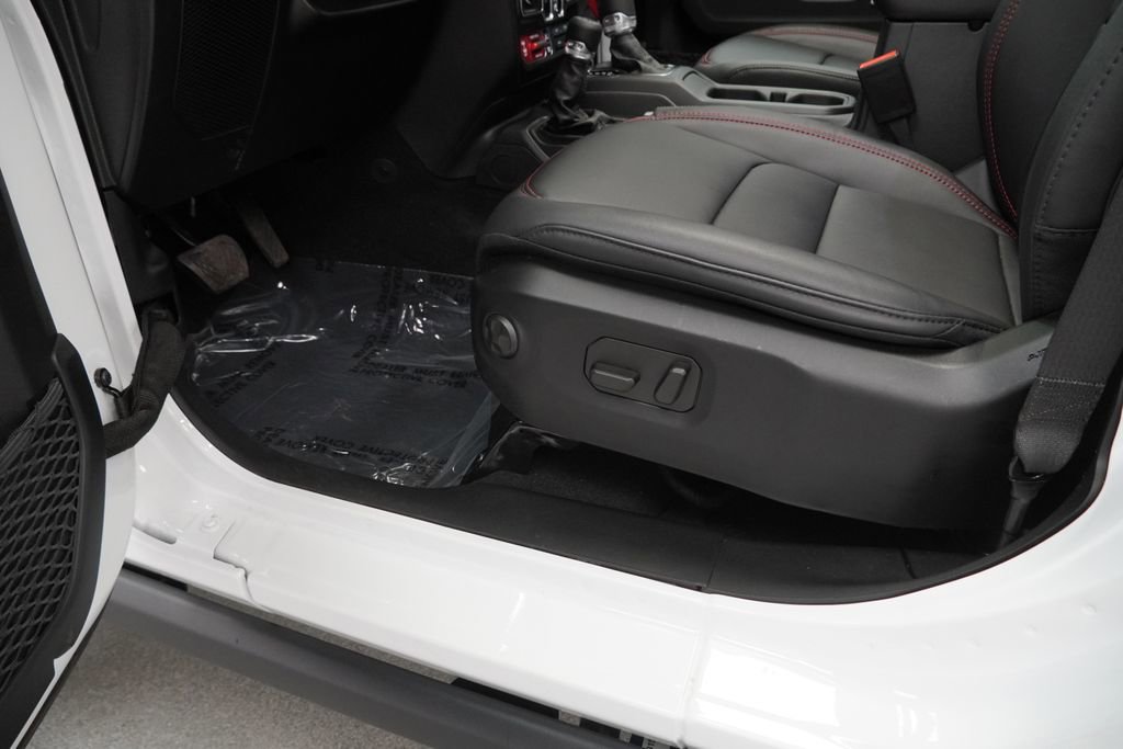 Certified 2026 Jeep Wrangler Unlimited Rubicon image 42