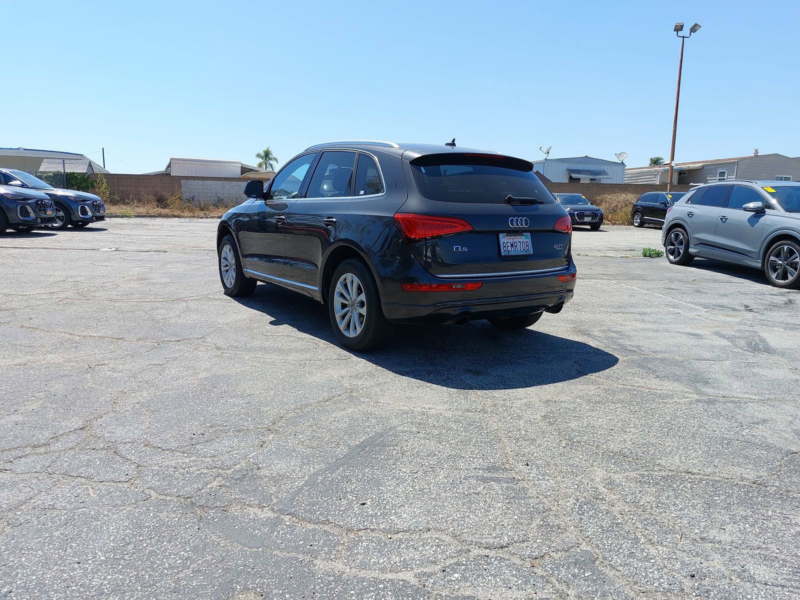 Used 2015 Audi Q5 2.0T Premium Plus w/ Technology Package AWD/4WD image 4
