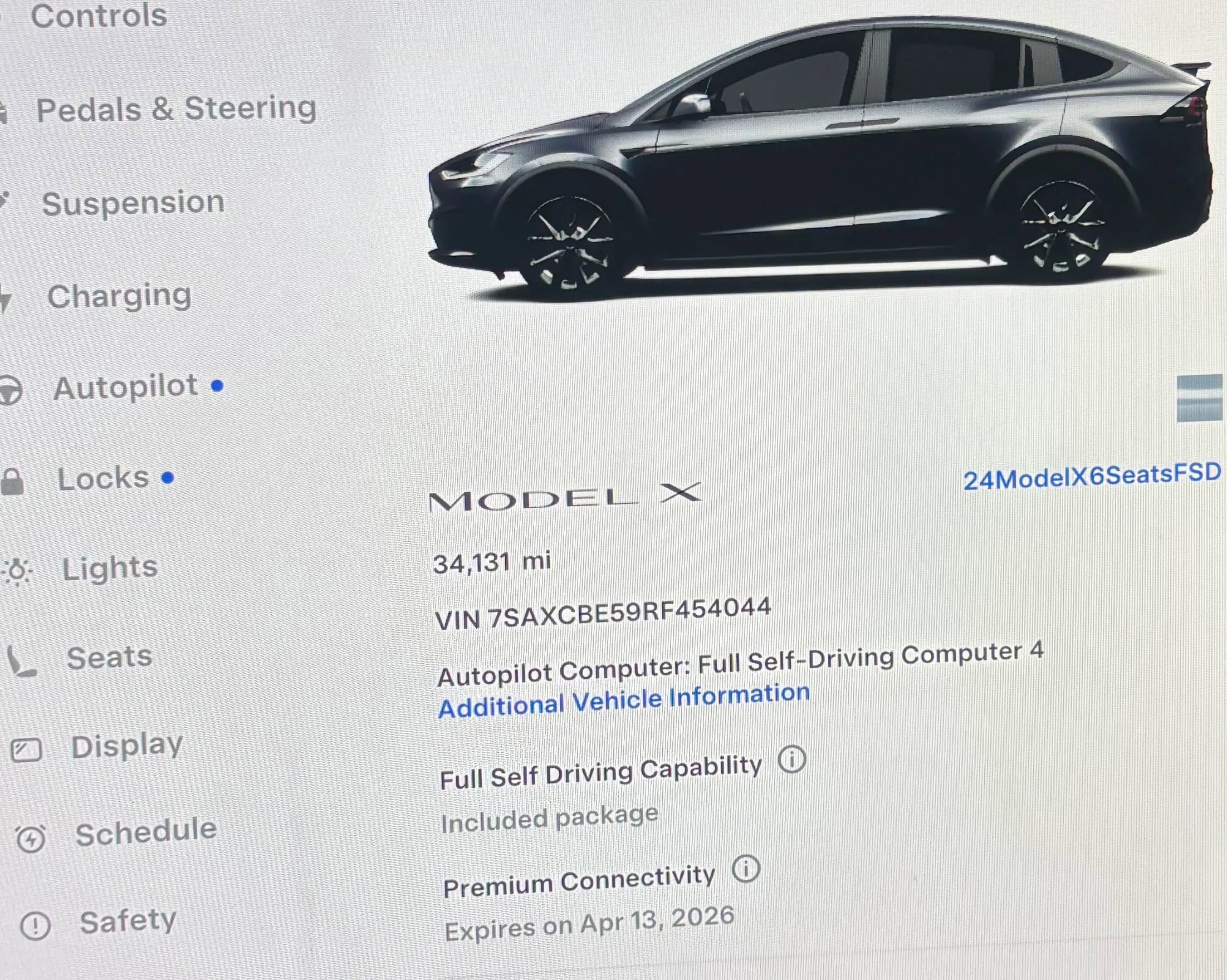 Used 2024 Tesla Model X image 10