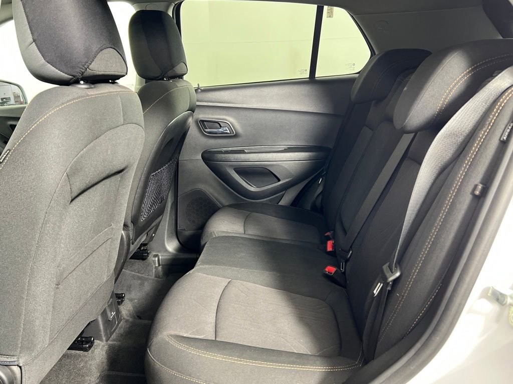 Used 2020 Chevrolet Trax LT image 17