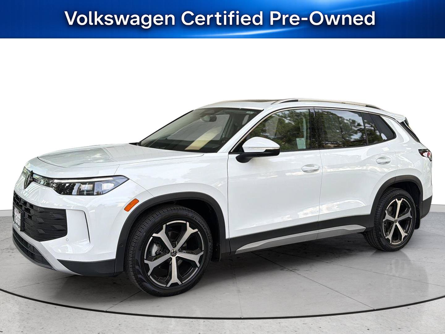 Certified 2026 Volkswagen Tiguan SE w/ Panoramic Sunroof Package