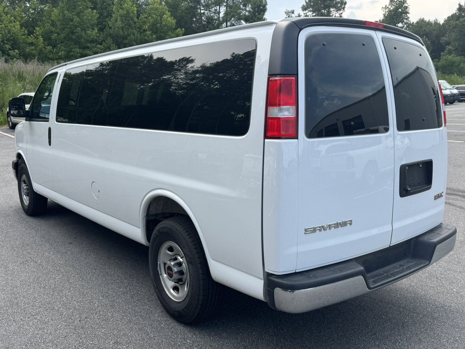 Used 2025 GMC Savana 3500 LT w/ LT Preferred Equipment Group RWD image 7
