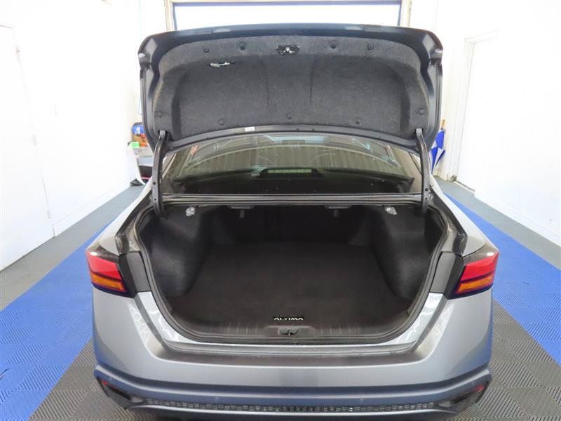 Used 2024 Nissan Altima 2.5 S FWD image 8