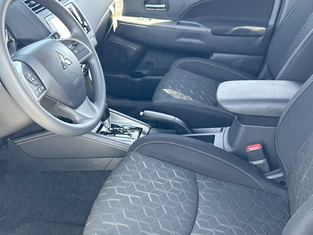 New 2027 Mitsubishi Outlander Sport FWD image 13