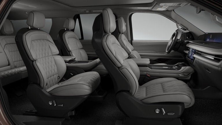 New 2026 Lincoln Navigator L Black Label AWD/4WD image 28
