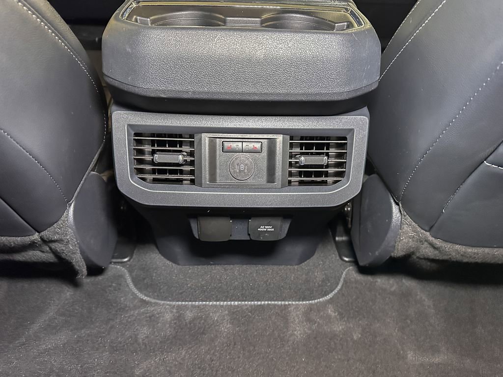 Used 2024 Ford F250 Lariat w/ Black Appearance Package AWD/4WD image 27