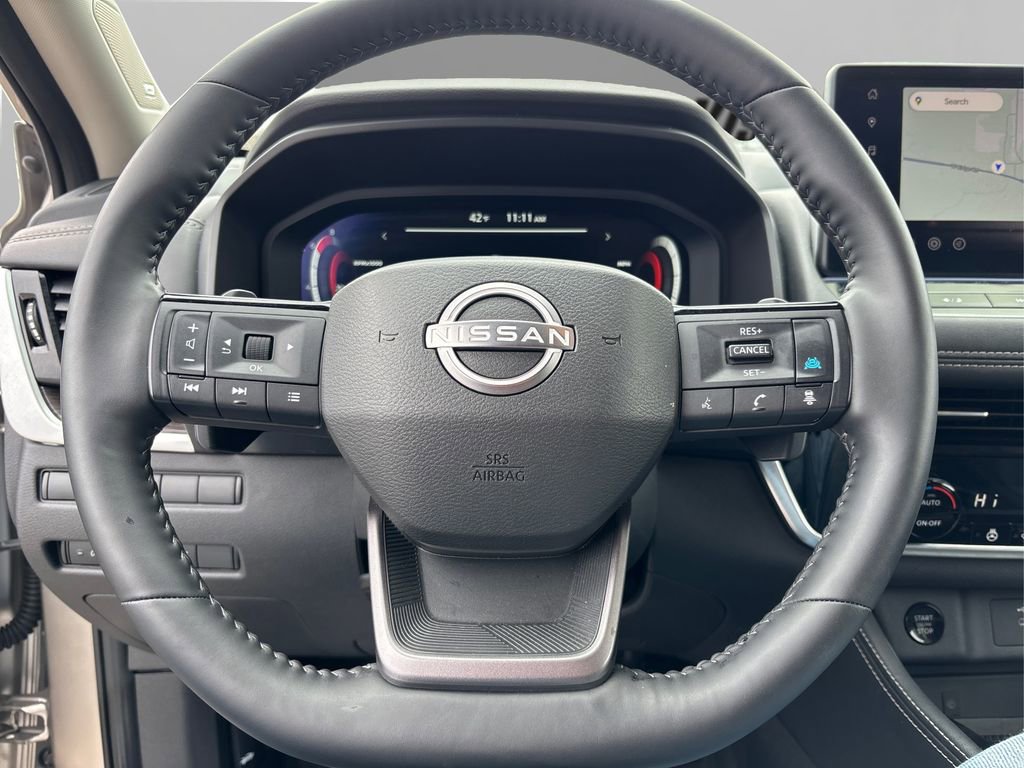 Certified 2025 Nissan Rogue Platinum image 26