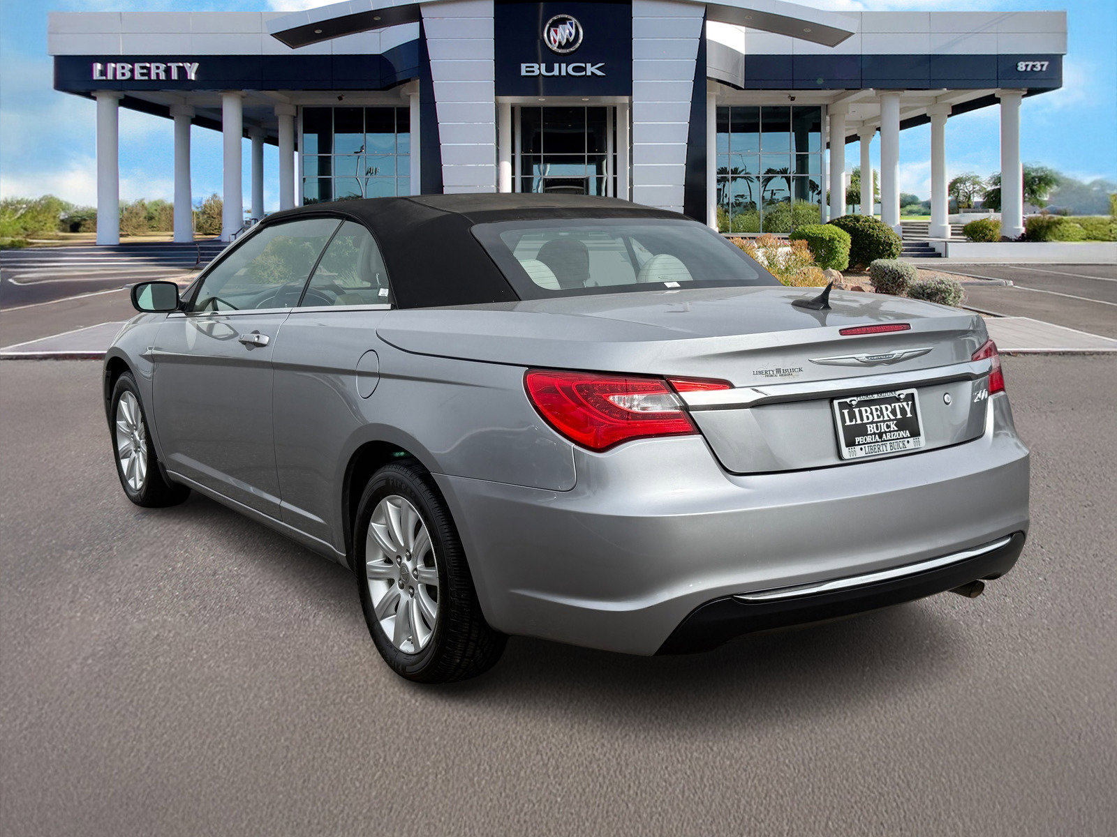 Used 2013 Chrysler 200 Touring image 6