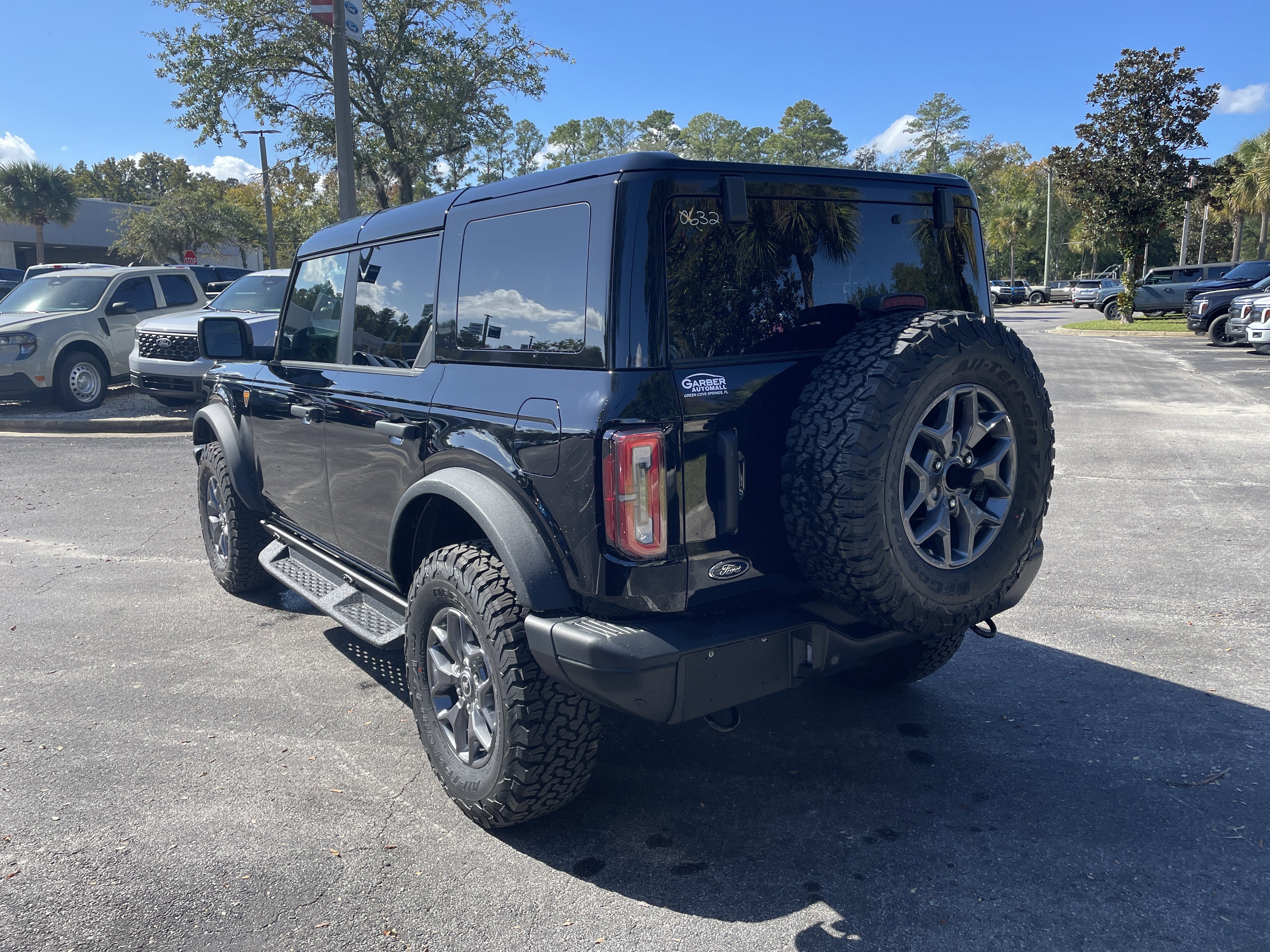 New 2025 Ford Bronco Badlands image 5