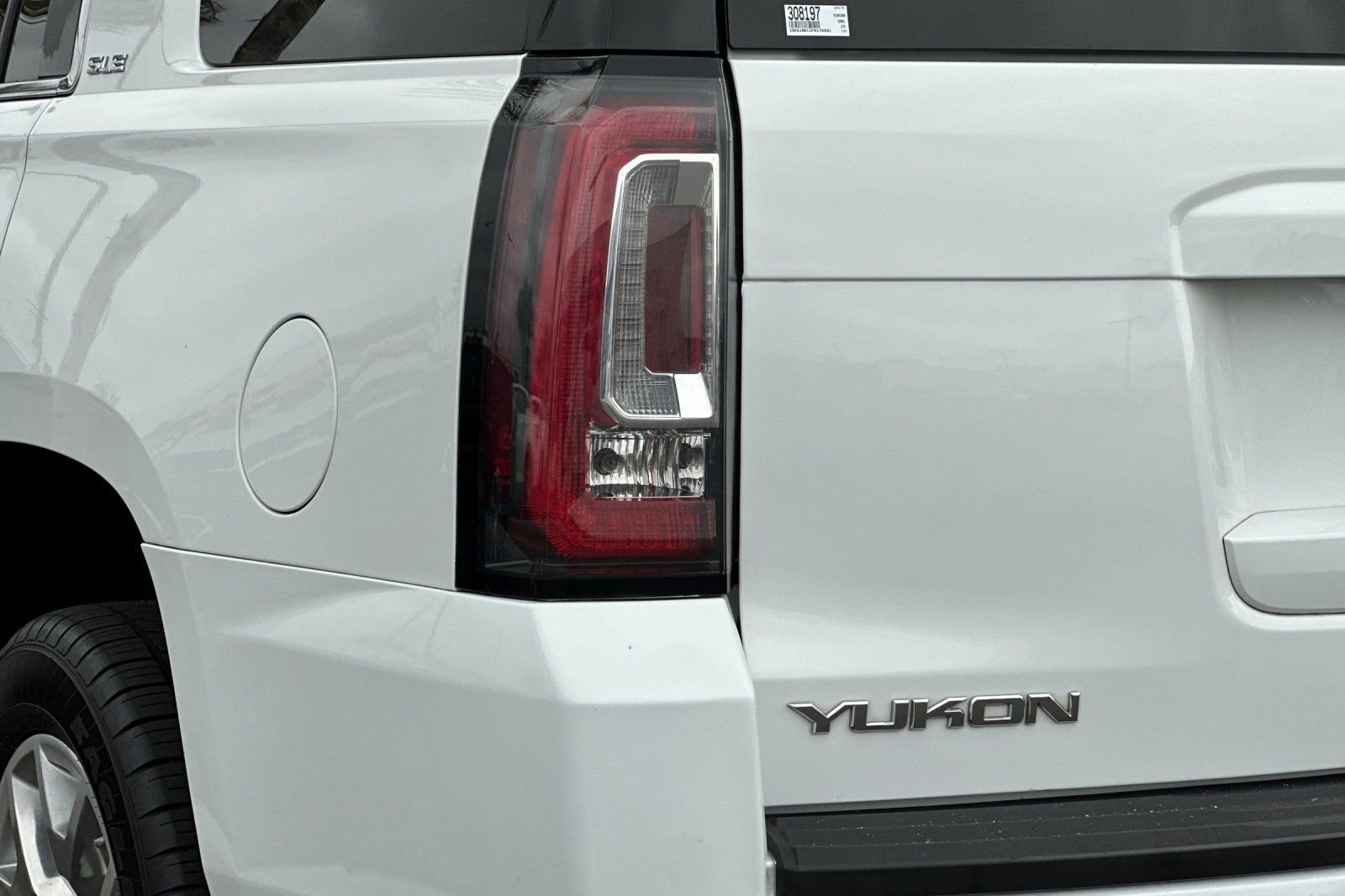 Used 2015 GMC Yukon SLE w/ Convenience Package image 39