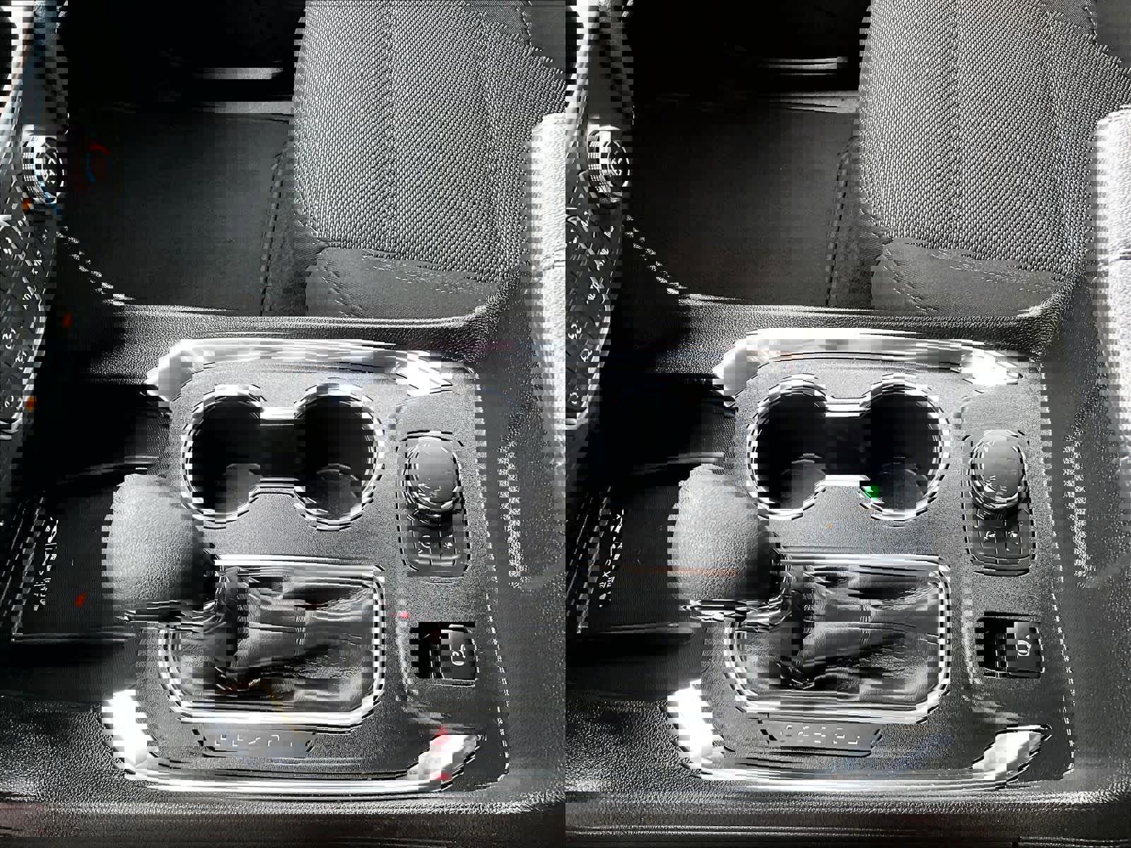 Used 2023 Chevrolet Traverse LT image 20