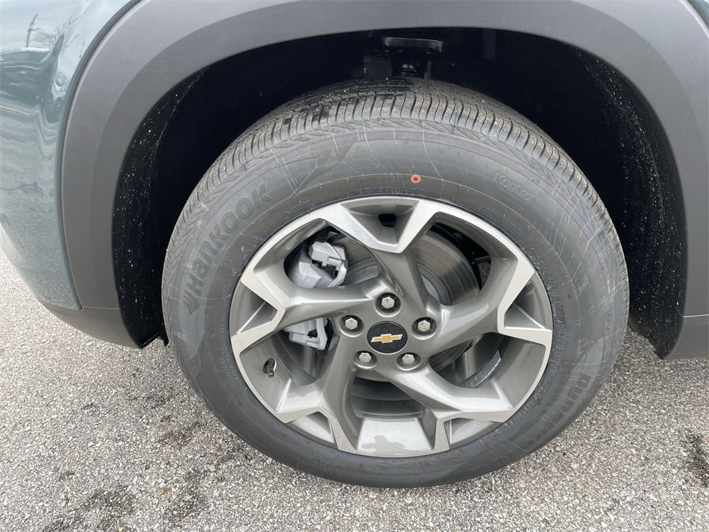 New 2026 Chevrolet Trax LT w/ Driver Confidence Package image 10