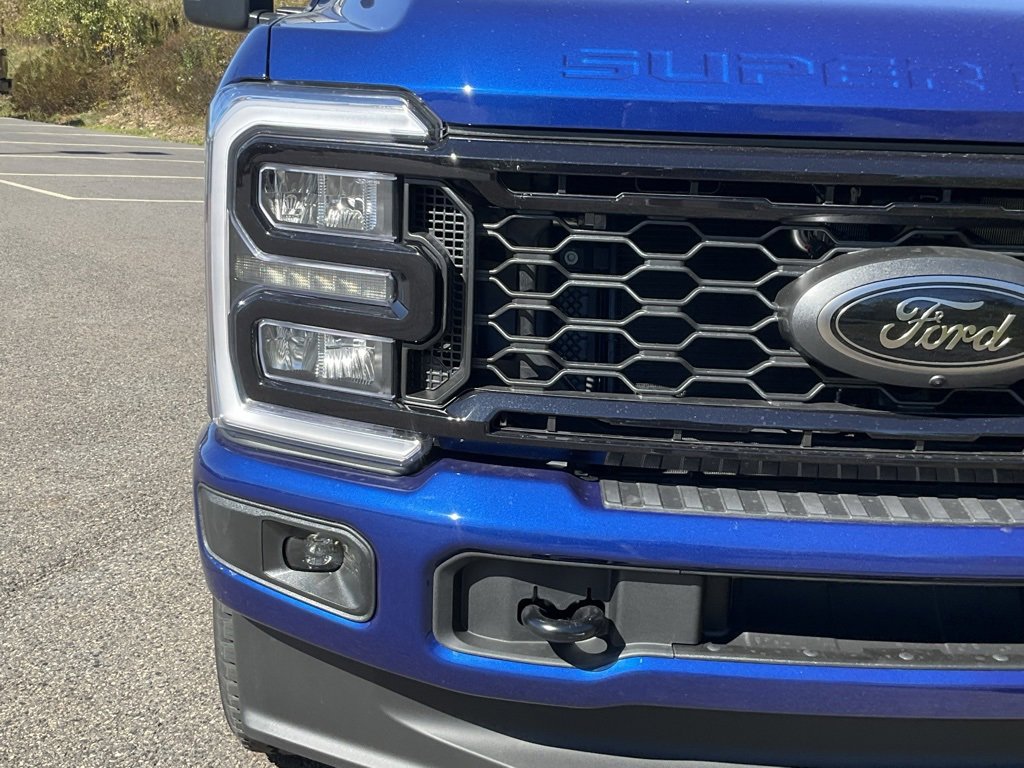 New 2026 Ford F250 XLT image 2