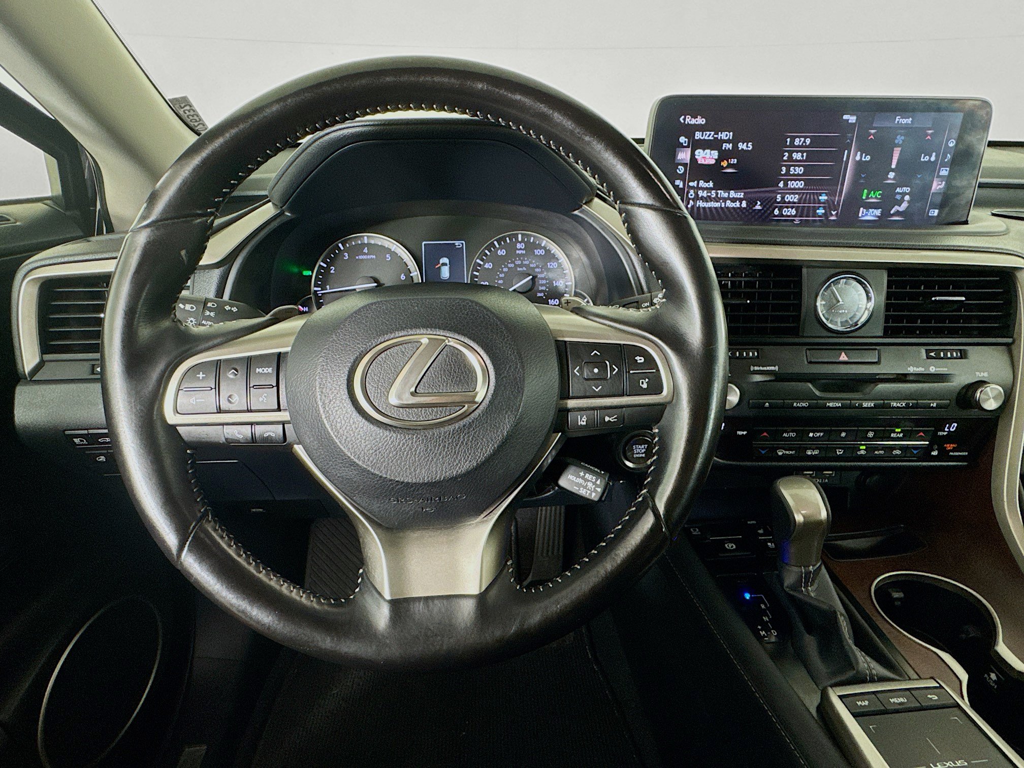 Used 2020 Lexus RX 350L Premium w/ Premium Package AWD/4WD image 10