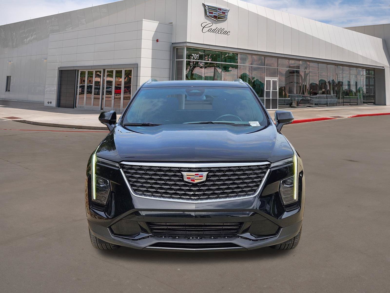 Certified 2024 Cadillac XT4 Premium Luxury FWD image 2