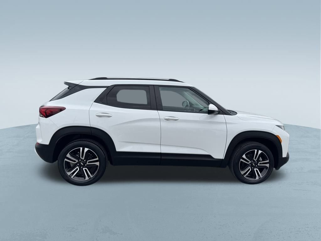 Used 2023 Chevrolet TrailBlazer LT w/ Convenience Package image 9