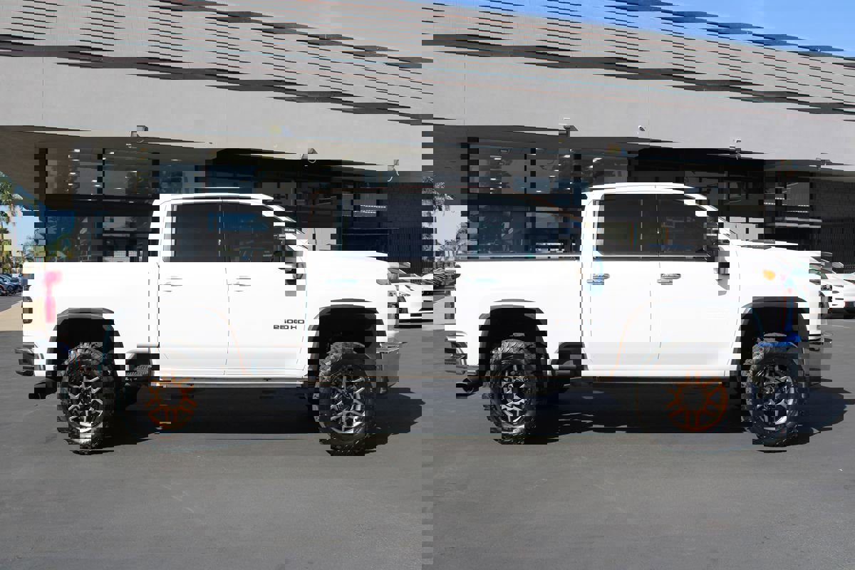 Used 2020 Chevrolet Silverado 2500 LTZ w/ LTZ Plus Package image 49