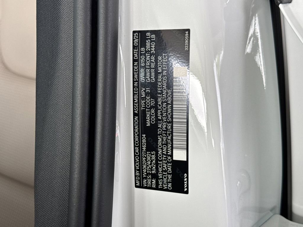 New 2026 Volvo XC90 B6 Ultra w/ Protection Package image 29