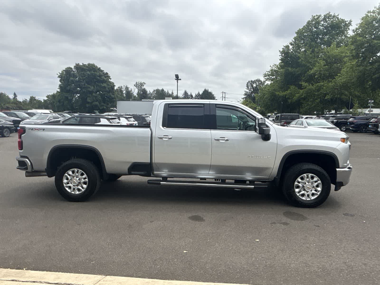 Used 2022 Chevrolet Silverado 3500 LTZ AWD/4WD image 6