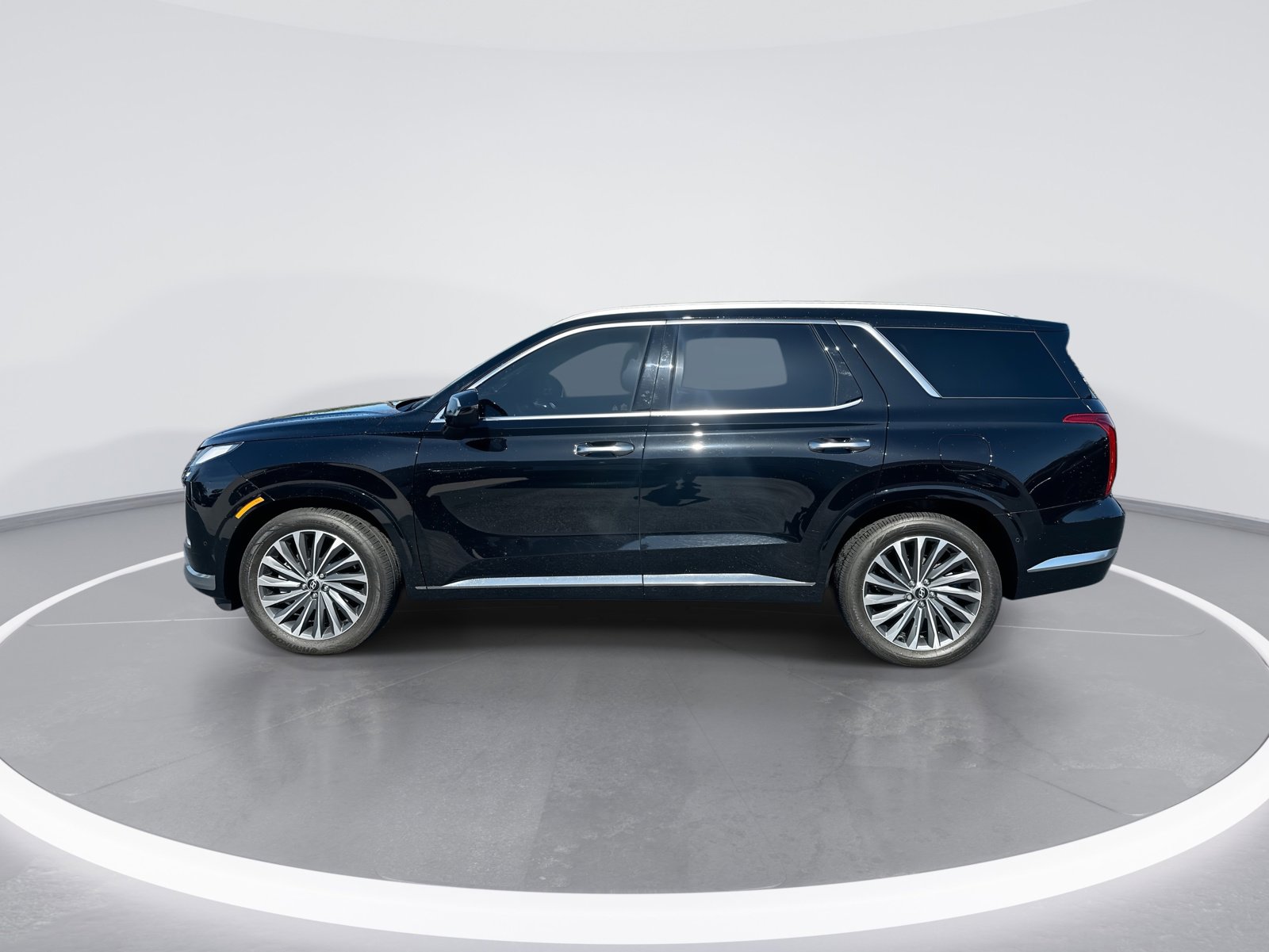 Used 2024 Hyundai Palisade Calligraphy FWD image 6