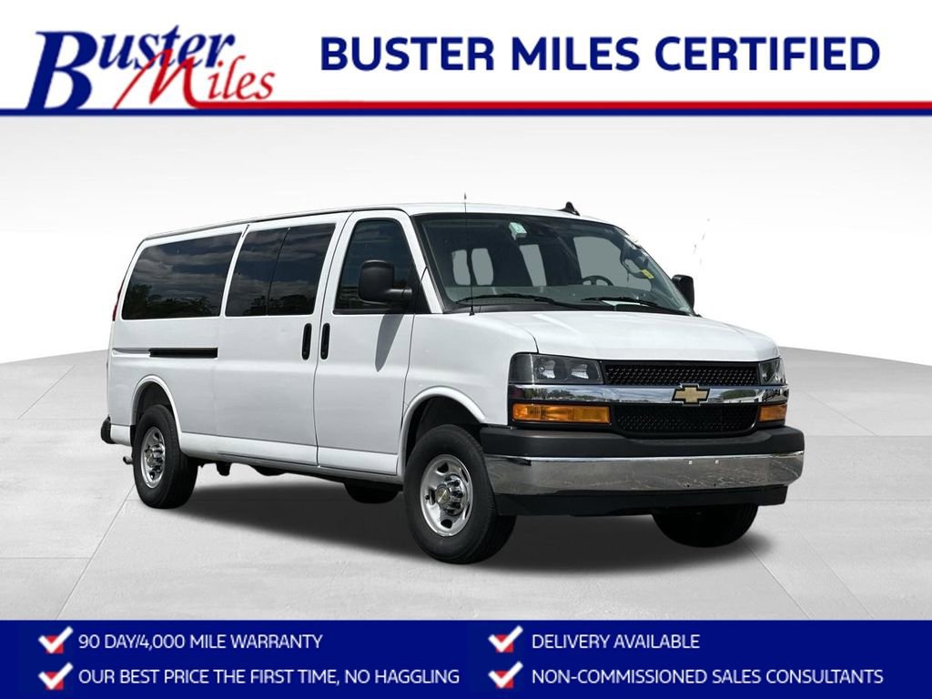 Used 2025 Chevrolet Express 3500 LT w/ LT Preferred Equipment Group image 1