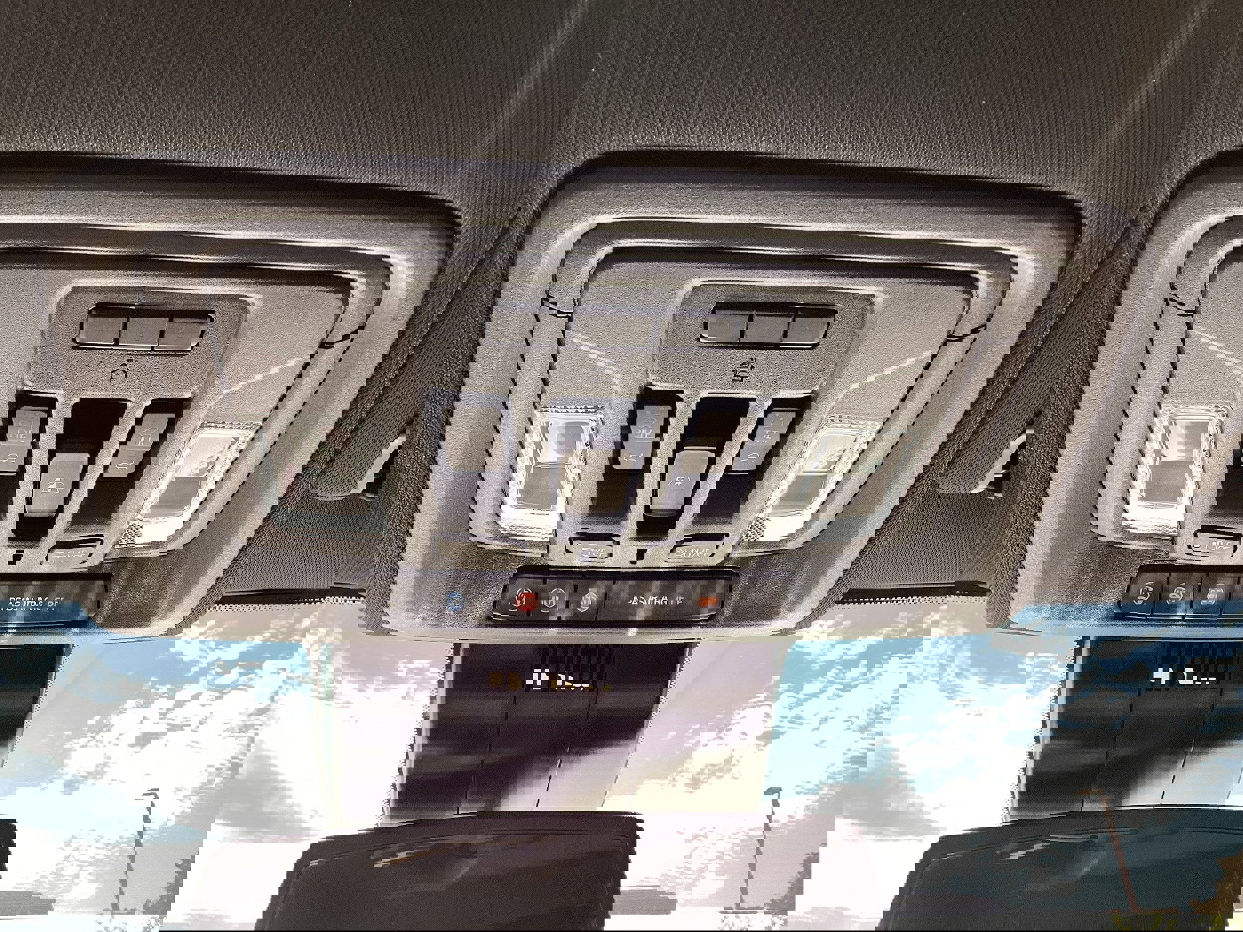 Used 2024 Chevrolet Silverado 1500 High Country image 20