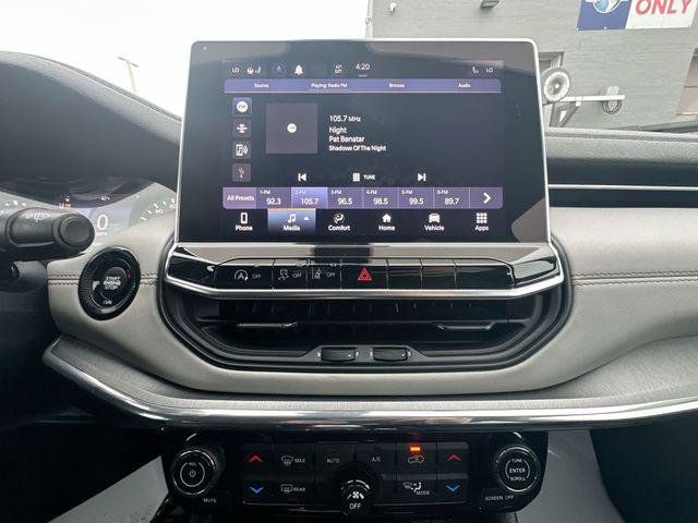 Certified 2022 Jeep Compass Limited image 18