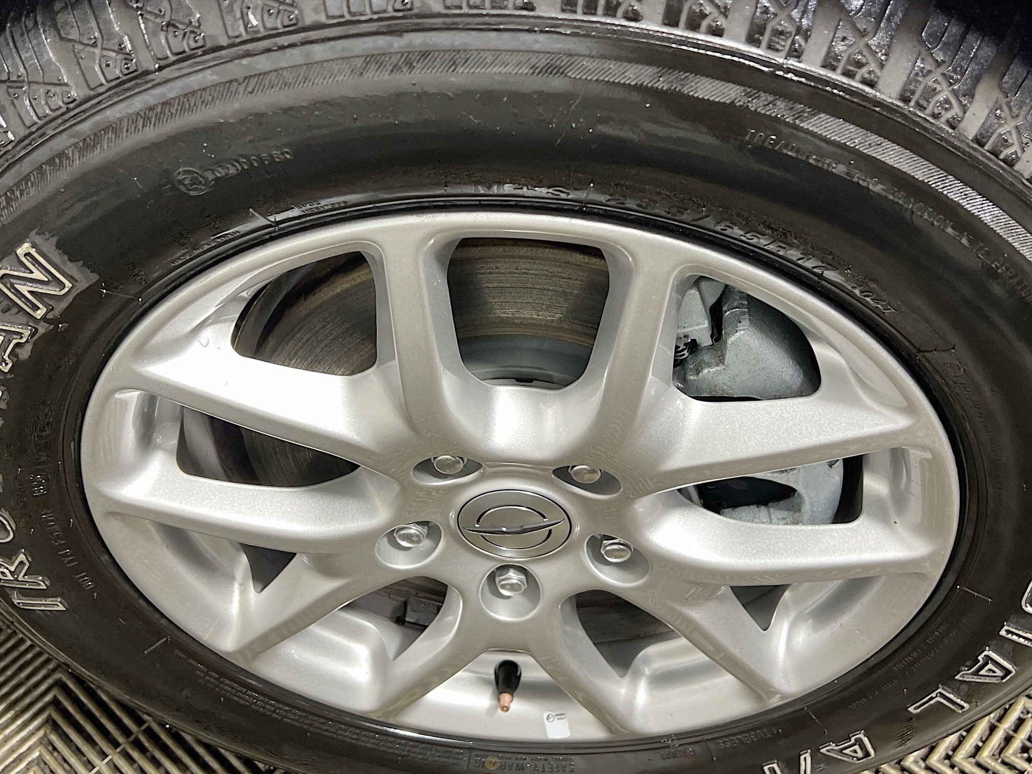 Used 2024 Chrysler Pacifica Touring-L image 14