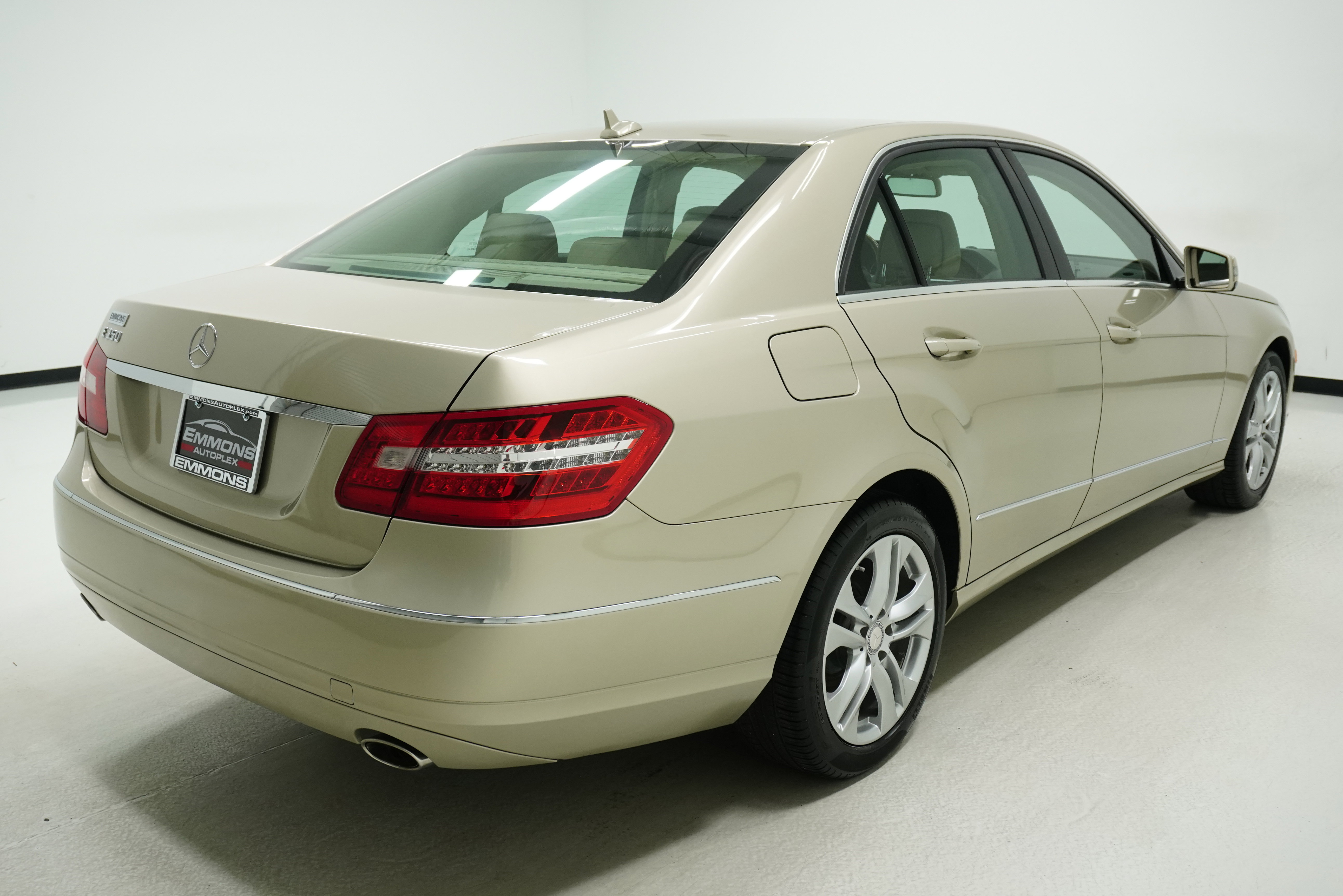 Used 2011 Mercedes-Benz E 350 Sedan image 4