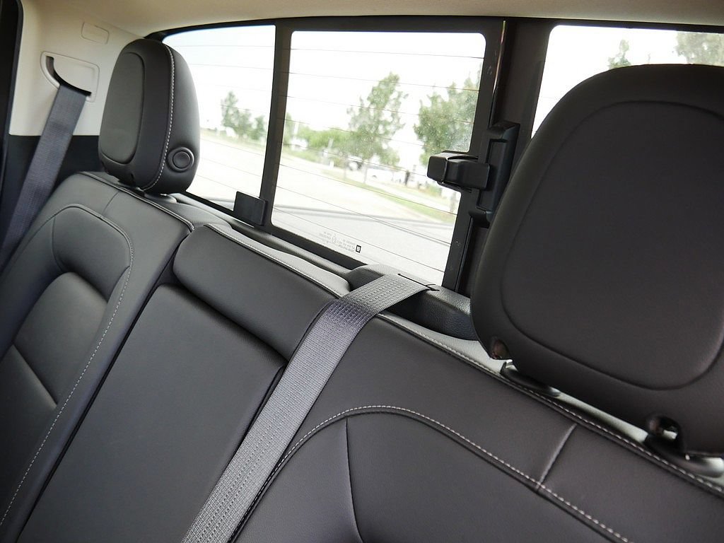 Used 2022 GMC Canyon Elevation w/ Elevation Premium Package AWD/4WD image 17