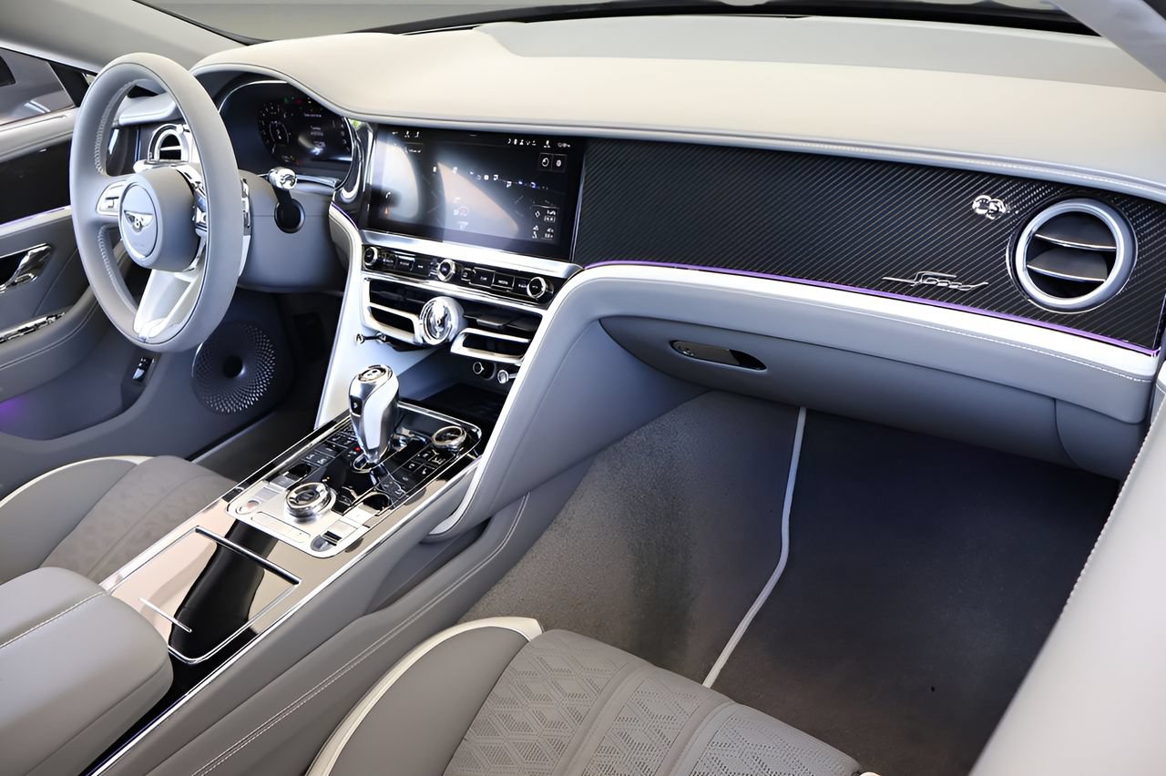 New 2026 Bentley Flying Spur Plug-In Hybrid AWD/4WD image 2