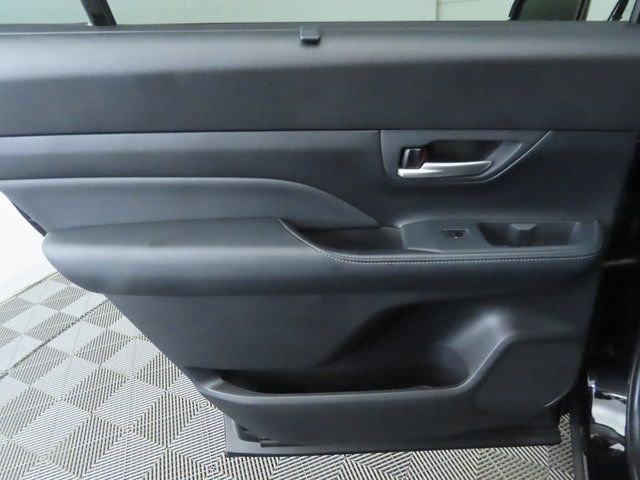 Used 2025 Toyota Grand Highlander FWD image 26
