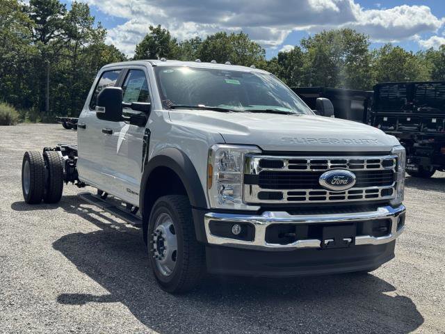 New 2026 Ford F550 4x4 Crew Cab image 2