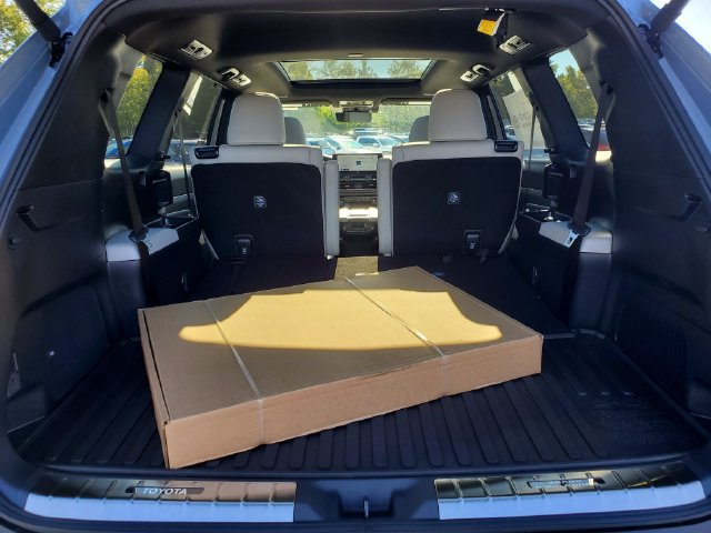 New 2026 Toyota Grand Highlander AWD Hybrid image 6