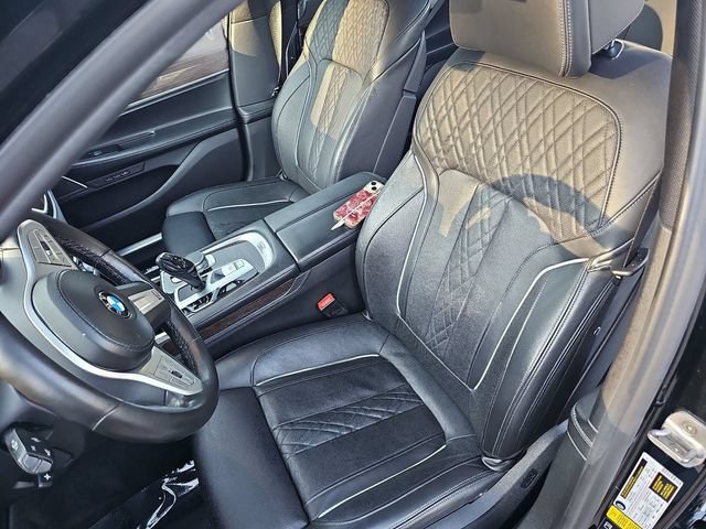 Used 2021 BMW 740i xDrive w/ M Sport Package AWD/4WD image 12