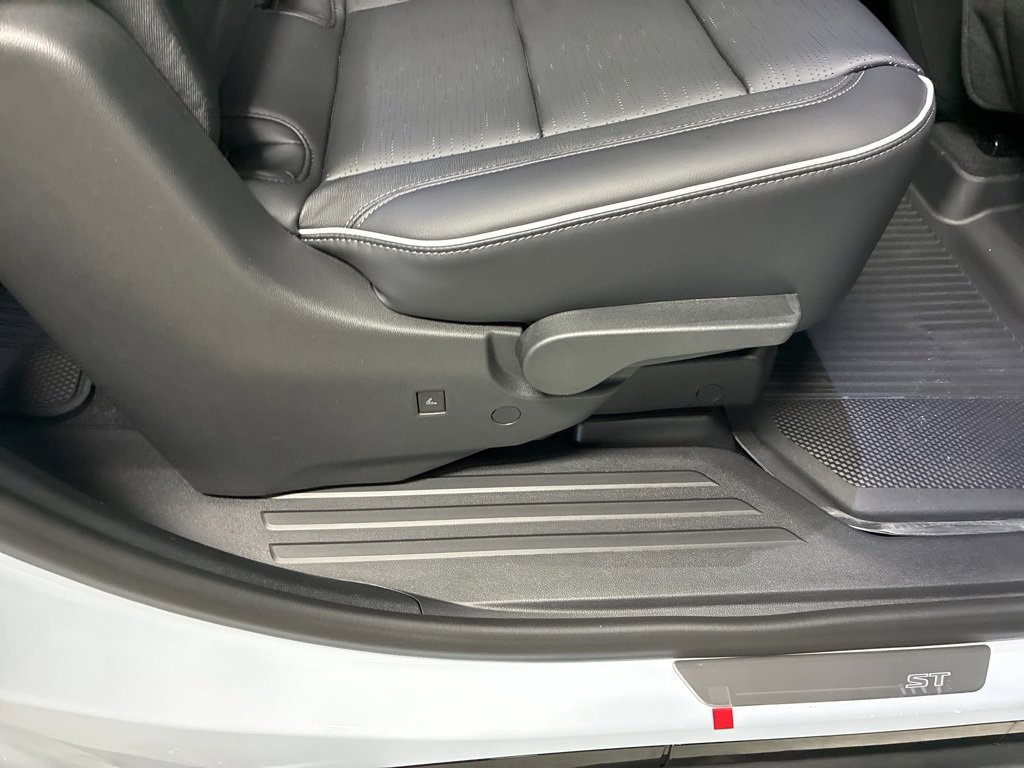 New 2026 Buick Enclave Sport Touring w/ Power Package image 16