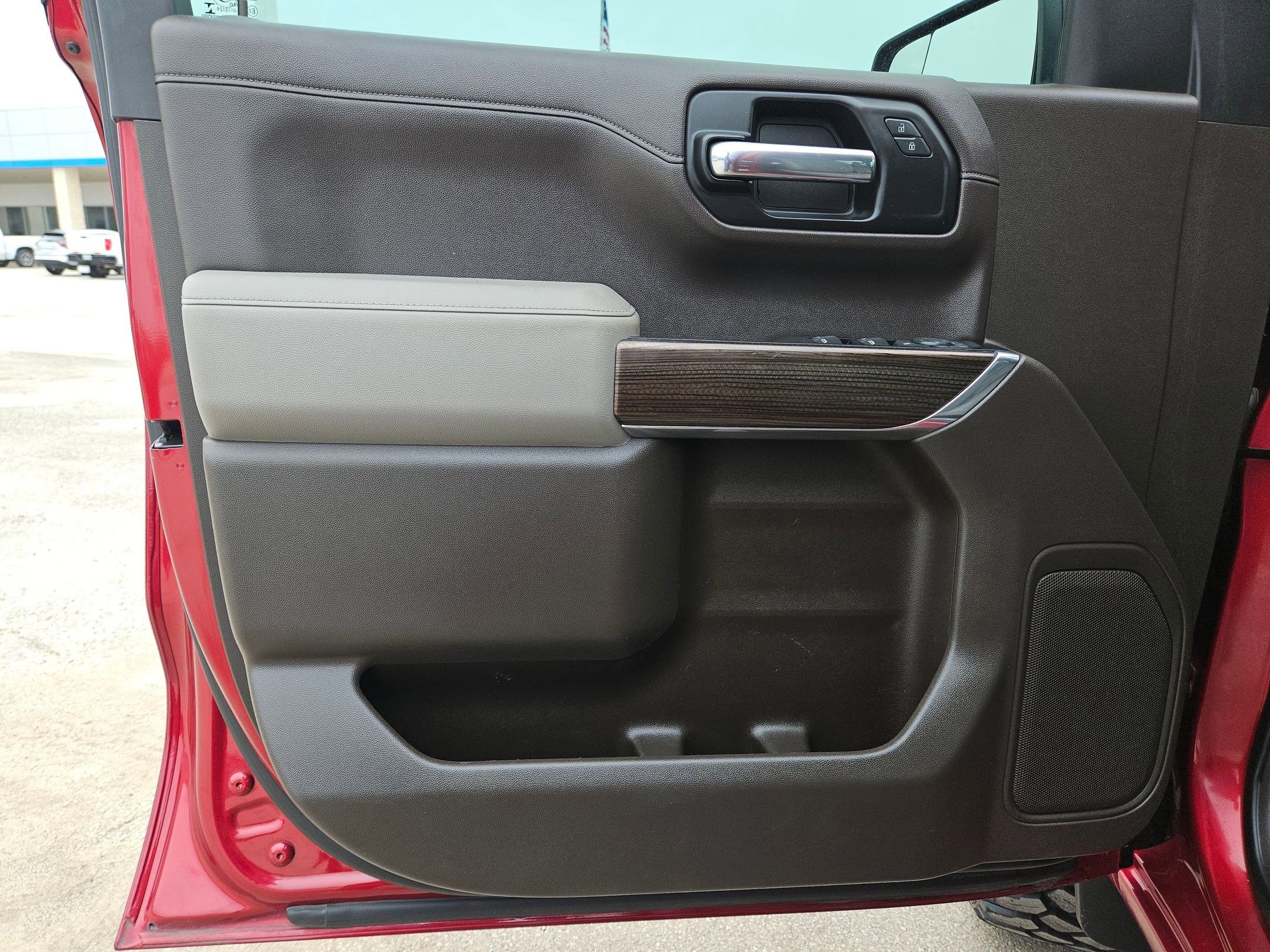 Used 2019 Chevrolet Silverado 1500 LT RWD image 11