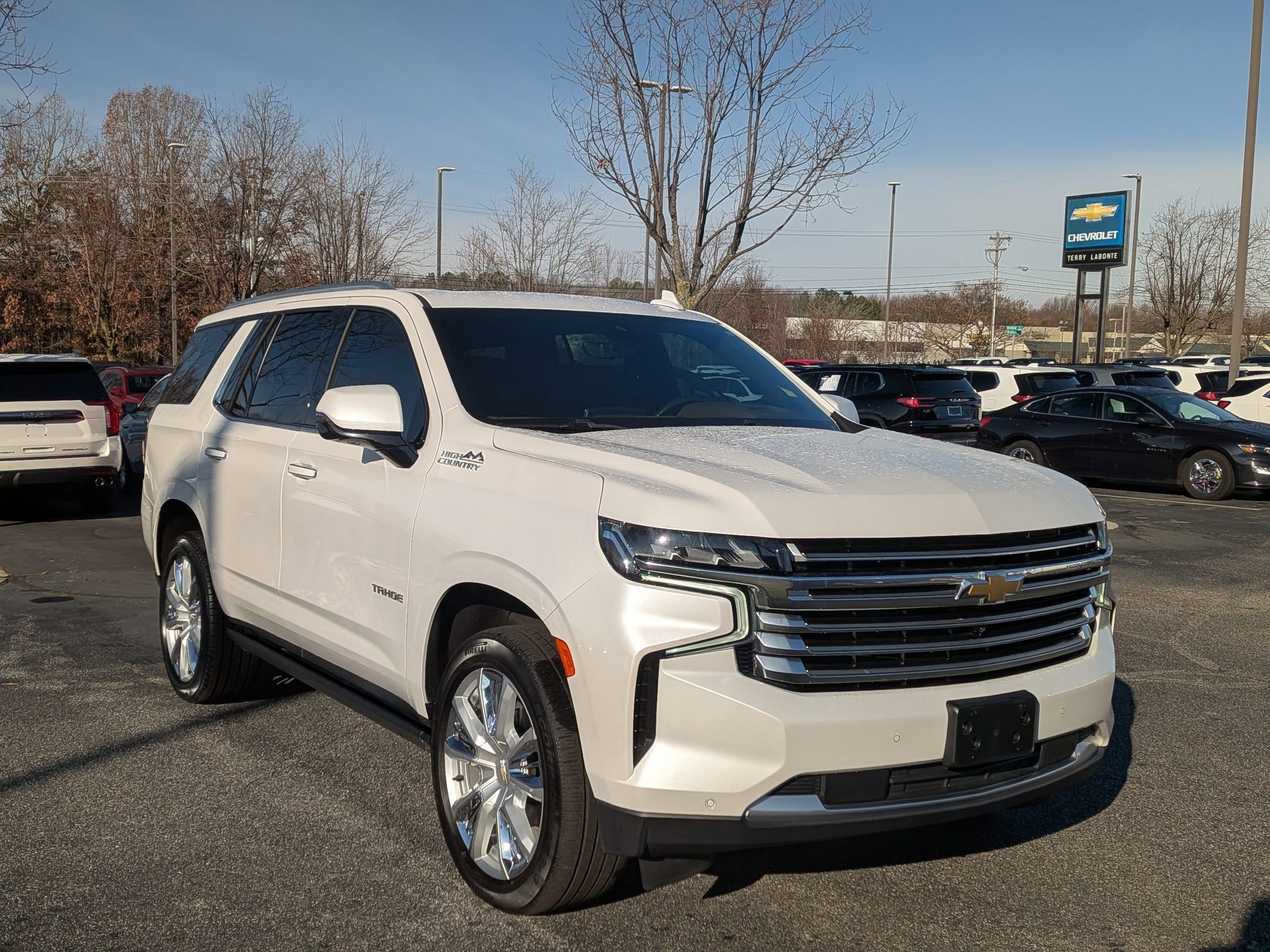 Used 2021 Chevrolet Tahoe High Country w/ Premium Package video 2