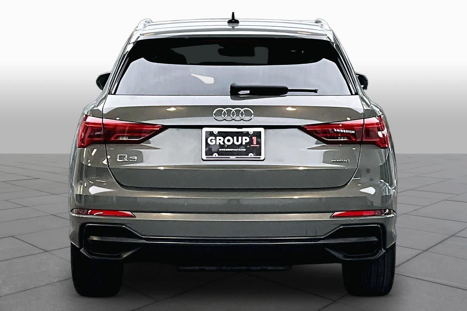 Used 2021 Audi Q3 2.0T Premium w/ Convenience Package AWD/4WD image 5