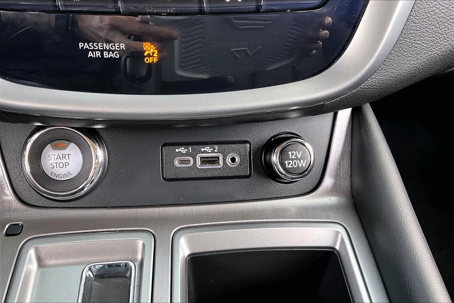 Used 2023 Nissan Murano SV w/ SV Midnight Edition Package FWD image 33