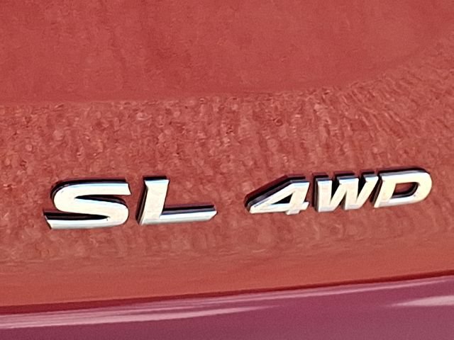 Used 2023 Nissan Pathfinder SL AWD/4WD image 31