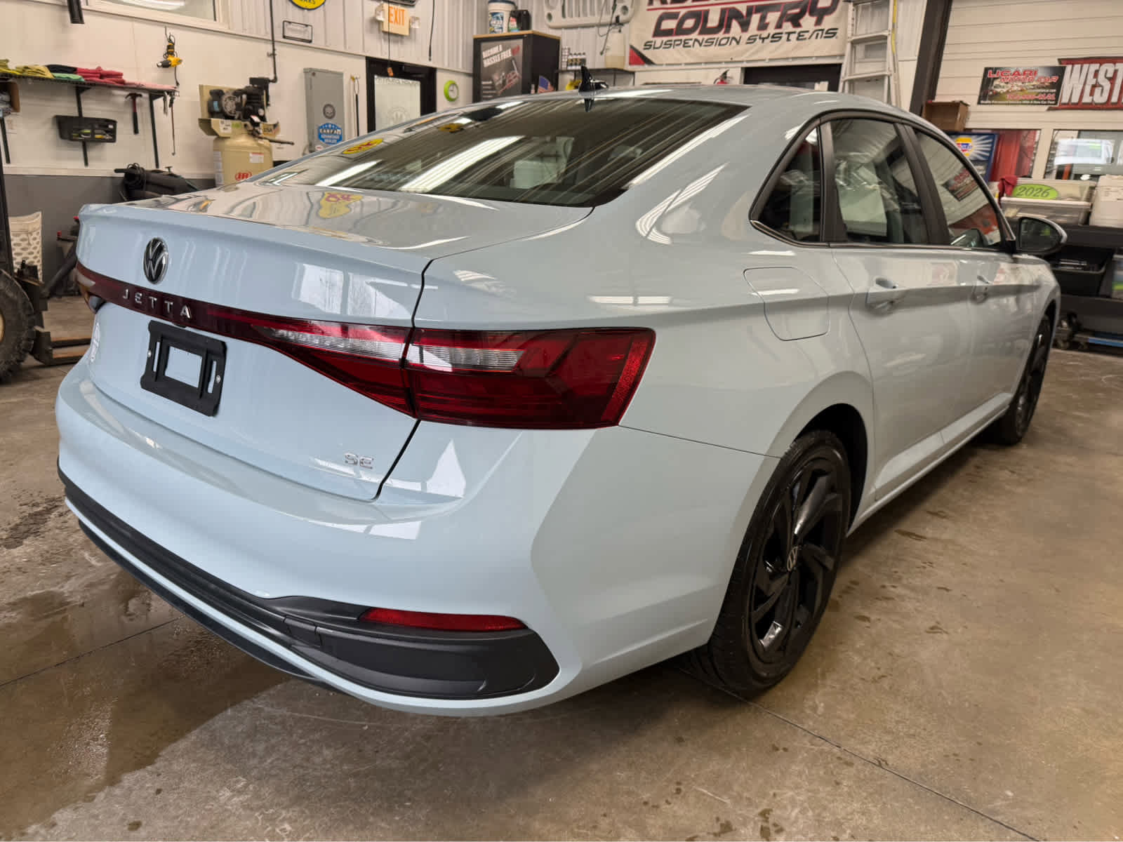 Used 2025 Volkswagen Jetta SE image 5