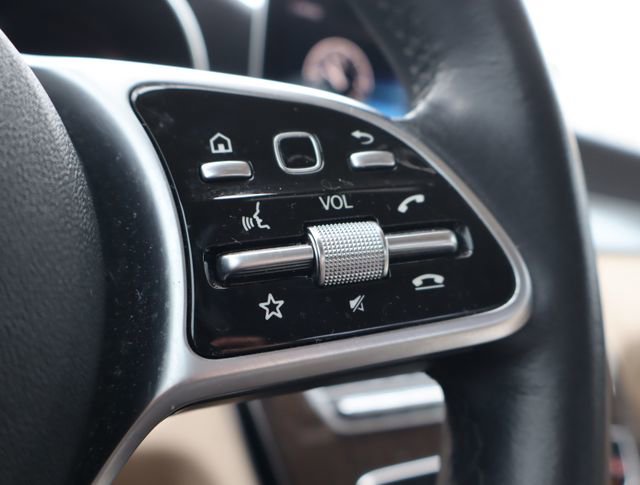 Used 2019 Mercedes-Benz C 300 Sedan image 24