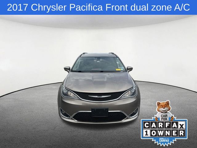 Used 2017 Chrysler Pacifica Touring-L Plus w/ Tire & Wheel Group image 14