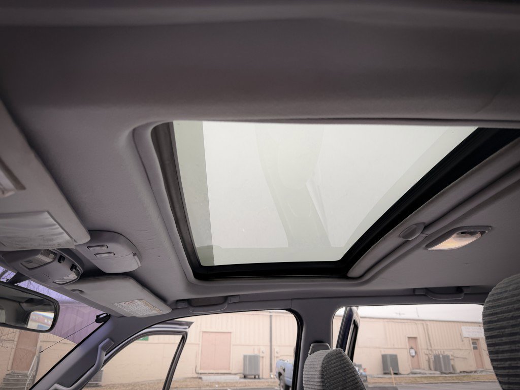 Used 1998 Toyota 4Runner SR5 image 16